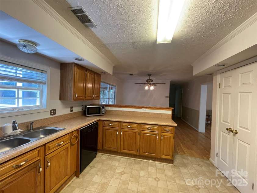 136 Lantern Court, Mount Gilead, NC 27371.  MLS# CAR4289440, YatesRealty ID 32503. 