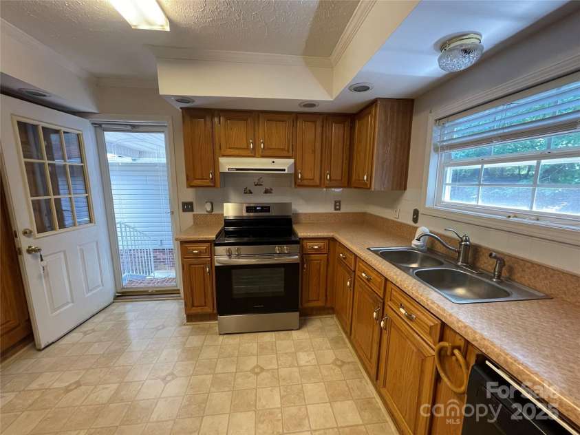 136 Lantern Court, Mount Gilead, NC 27371.  MLS# CAR4289440, YatesRealty ID 32503. 