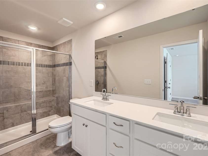 4092 Skyboat Circle, Fort Mill, SC 29715.  MLS# CAR4285177, YatesRealty ID 32504. Bathroom 2