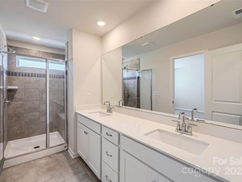 4092 Skyboat Circle, Fort Mill, SC 29715.  MLS# CAR4285177, YatesRealty ID 32504. Owner's Bath
