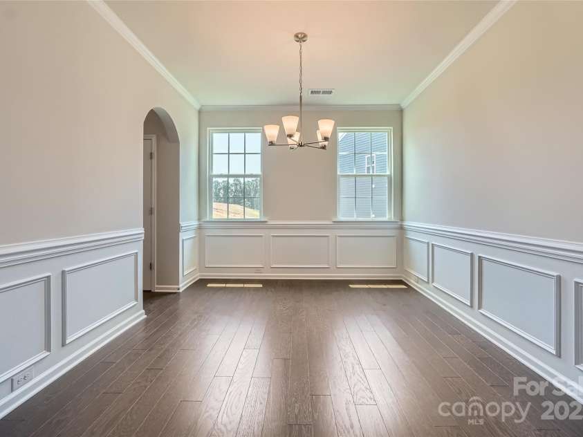 1039 Lookout Shoals Drive, Fort Mill, SC 29715.  MLS# CAR4292280, YatesRealty ID 32505. Dining Room (example)