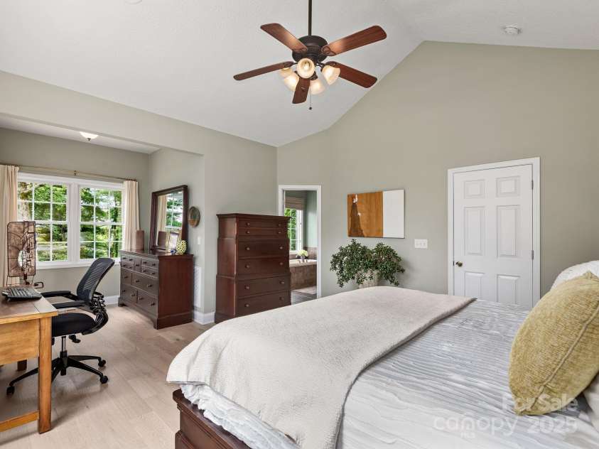 446 Charming Lane, Hendersonville, NC 28792.  MLS# CAR4287765, YatesRealty ID 32506. Spacious and bright primary