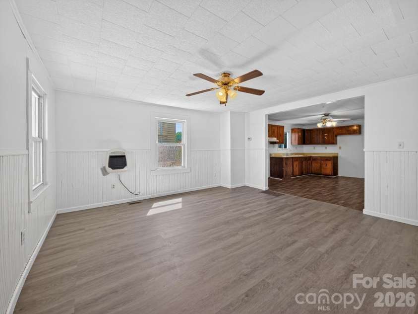 80 Ridge Street, Marion, NC 28752.  MLS# CAR4393698, YatesRealty ID 32507. 