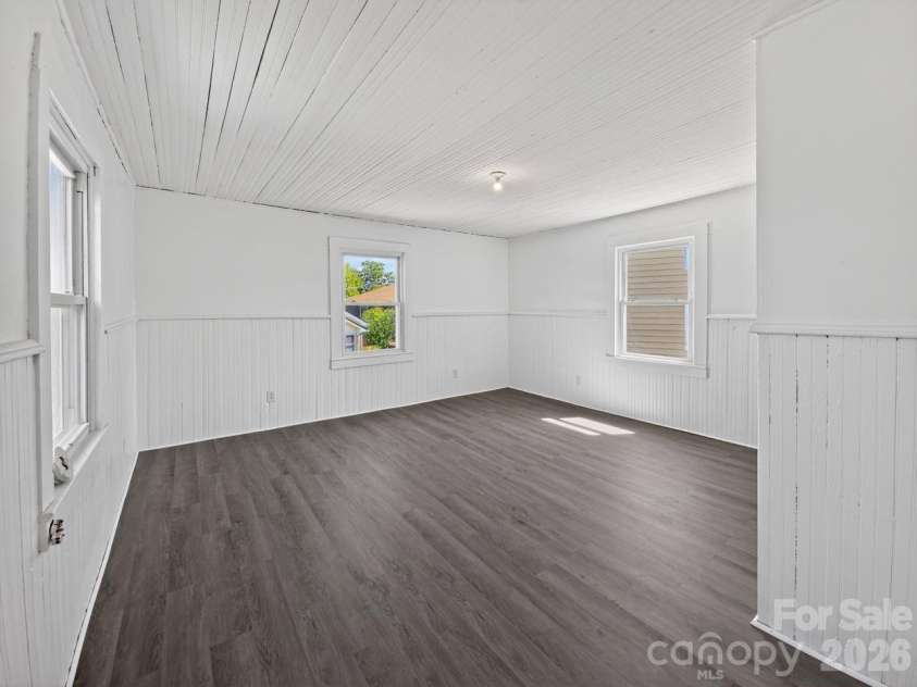 80 Ridge Street, Marion, NC 28752.  MLS# CAR4393698, YatesRealty ID 32507. 