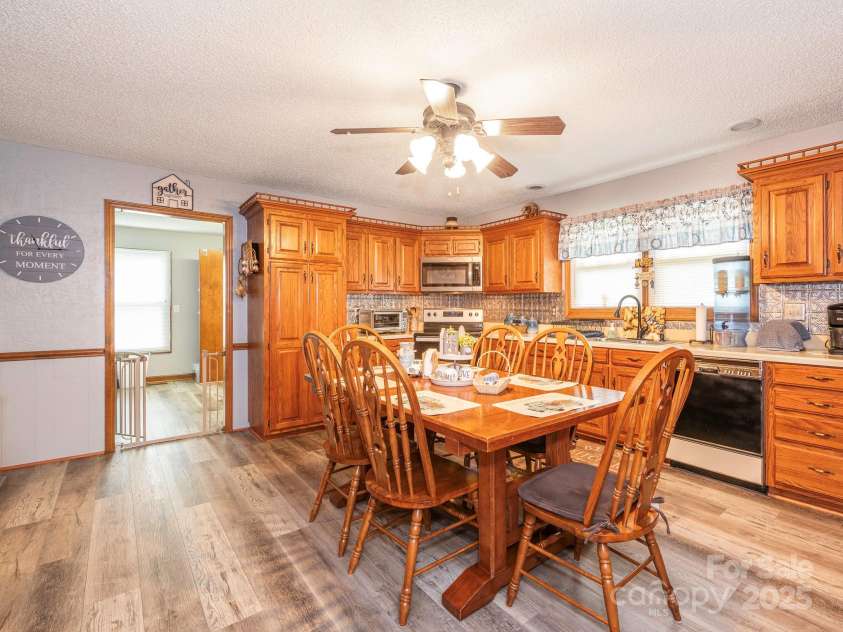 1061 Old Peachland Road, Marshville, NC 28103.  MLS# CAR4284418, YatesRealty ID 32509. 