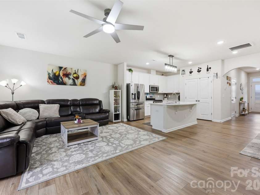 6029 Chelsea Oaks Ridge, Fort Mill, SC 29708.  MLS# CAR4341752, YatesRealty ID 3251. 