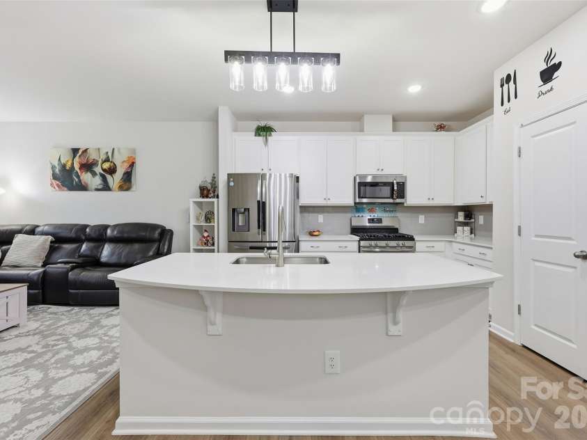 6029 Chelsea Oaks Ridge, Fort Mill, SC 29708.  MLS# CAR4341752, YatesRealty ID 3251. 