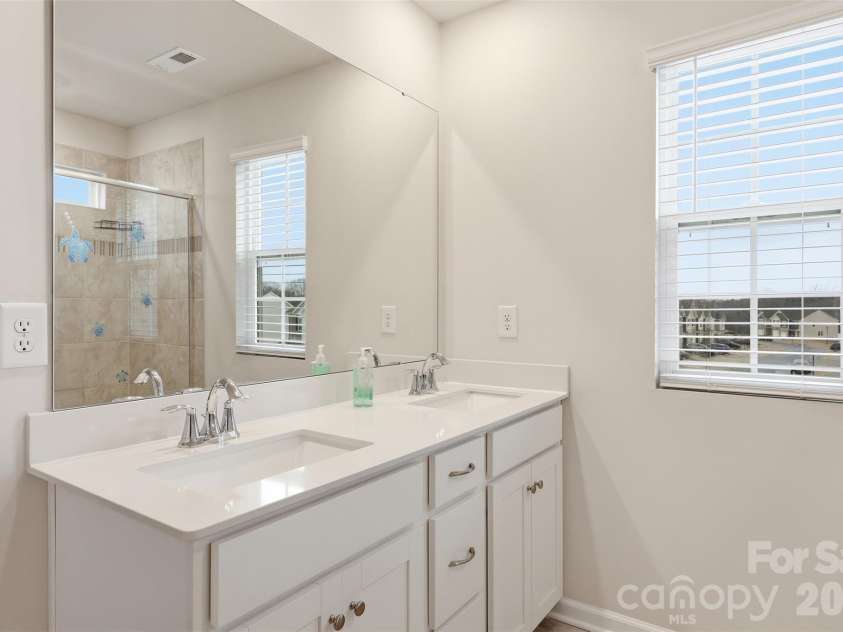 6029 Chelsea Oaks Ridge, Fort Mill, SC 29708.  MLS# CAR4341752, YatesRealty ID 3251. 