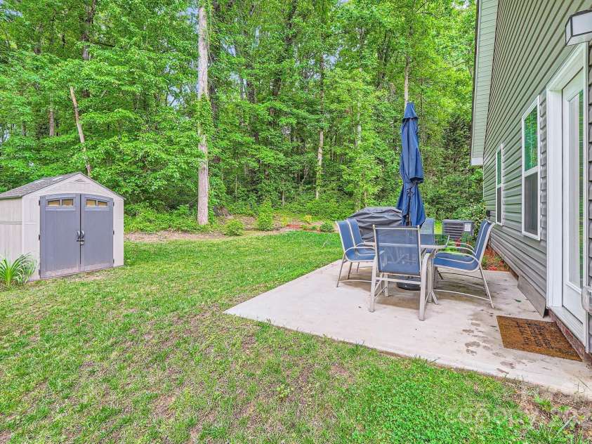 105 17th Street, Salisbury, NC 28144.  MLS# CAR4258886, YatesRealty ID 32511. Backyard/Patio