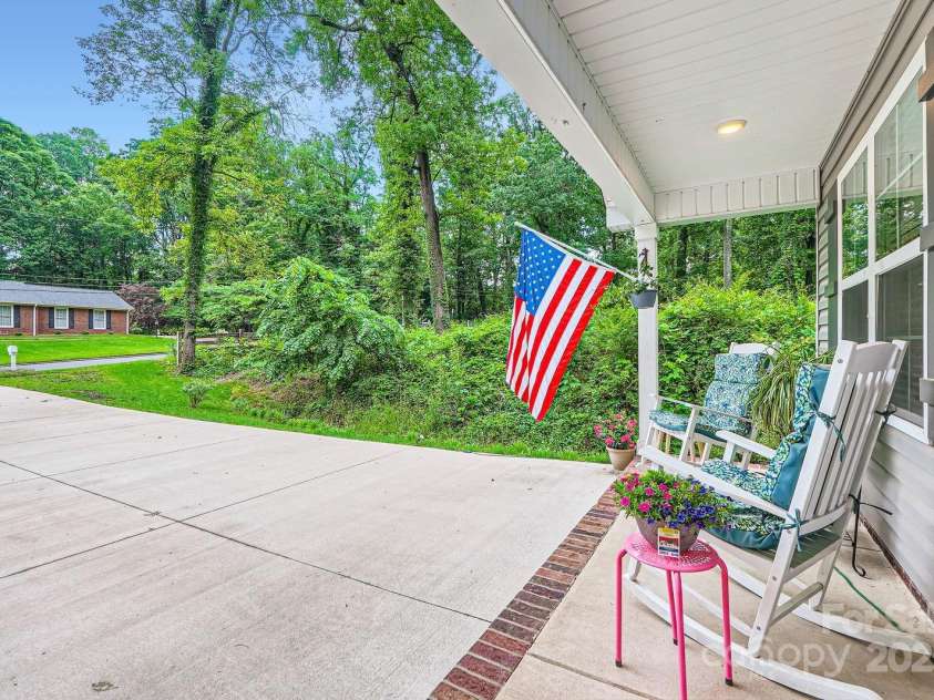 105 17th Street, Salisbury, NC 28144.  MLS# CAR4258886, YatesRealty ID 32511. Front porch
