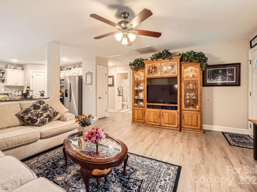 105 17th Street, Salisbury, NC 28144.  MLS# CAR4258886, YatesRealty ID 32511. Living room