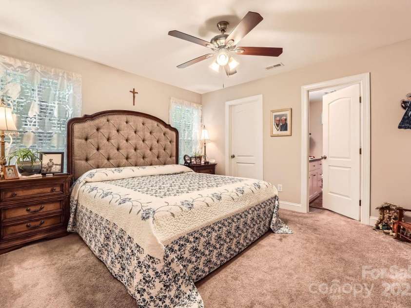 105 17th Street, Salisbury, NC 28144.  MLS# CAR4258886, YatesRealty ID 32511. Primary bedroom