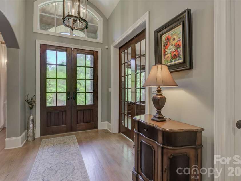 16946 Ashton Oaks Drive, Charlotte, NC 28278.  MLS# CAR4387940, YatesRealty ID 32511. 