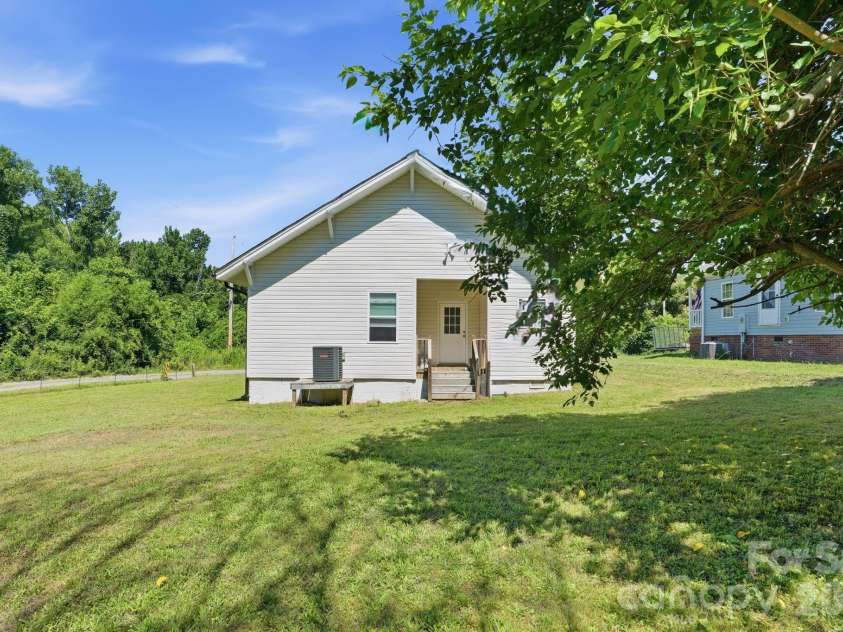 87 Arcadia Street, Rock Hill, SC 29730.  MLS# CAR4396329, YatesRealty ID 32513. 