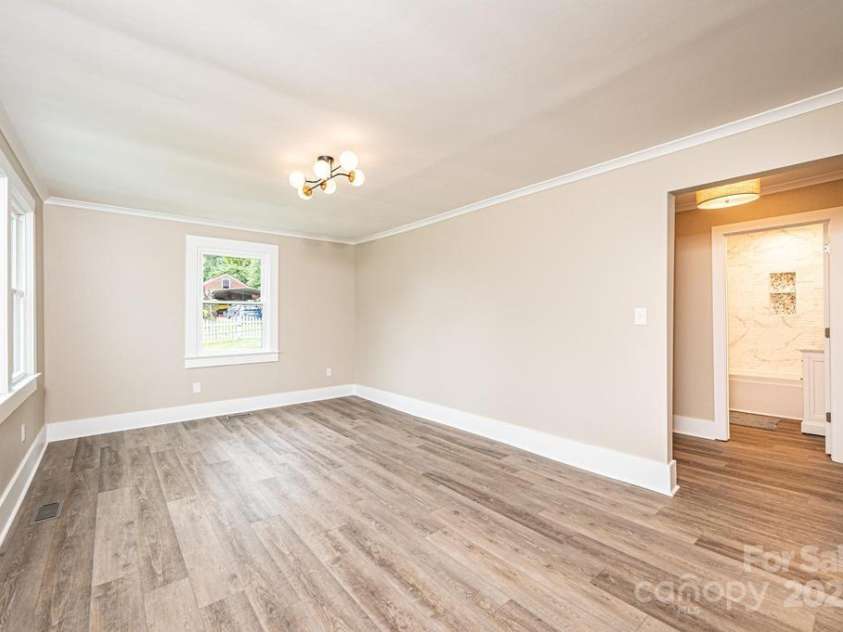 1105 Wildwood Road, Lenoir, NC 28645.  MLS# CAR4289350, YatesRealty ID 32514. 