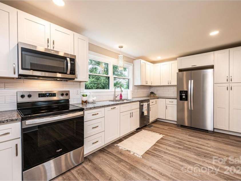 1105 Wildwood Road, Lenoir, NC 28645.  MLS# CAR4289350, YatesRealty ID 32514. 