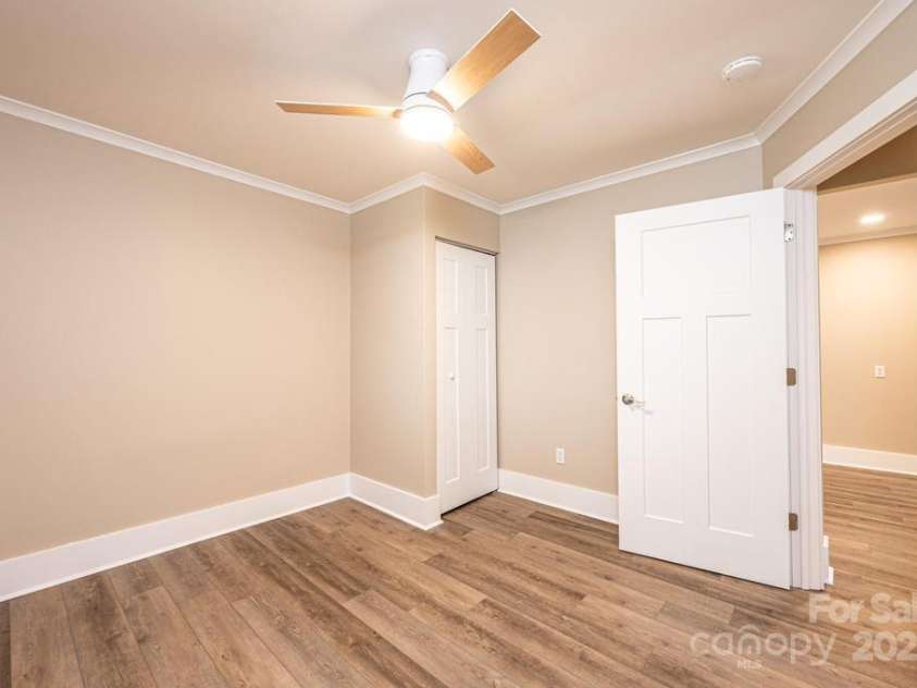 1105 Wildwood Road, Lenoir, NC 28645.  MLS# CAR4289350, YatesRealty ID 32514. 