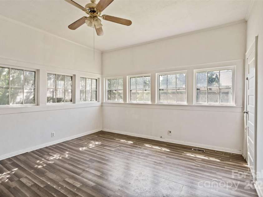 404 Community Street, Rock Hill, SC 29730.  MLS# CAR4276632, YatesRealty ID 32515. 