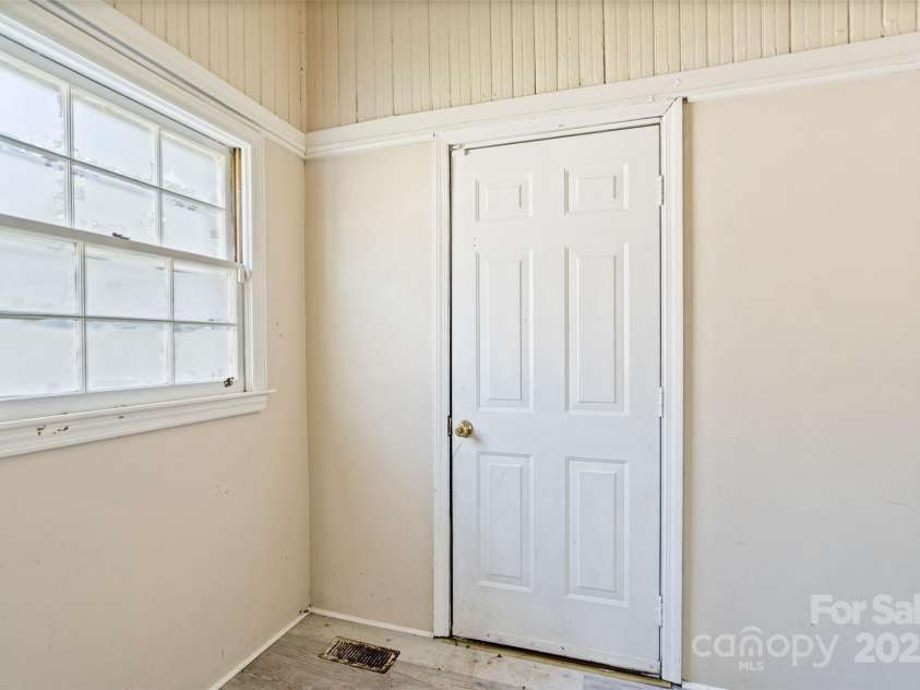 404 Community Street, Rock Hill, SC 29730.  MLS# CAR4276632, YatesRealty ID 32515. 