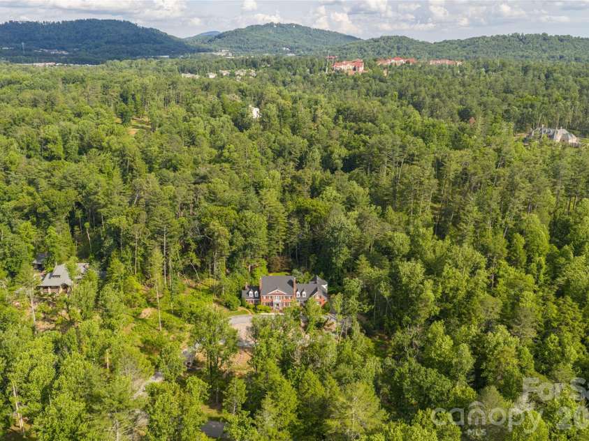 14 Brookside Road, Asheville, NC 28803.  MLS# CAR4372126, YatesRealty ID 32517. 