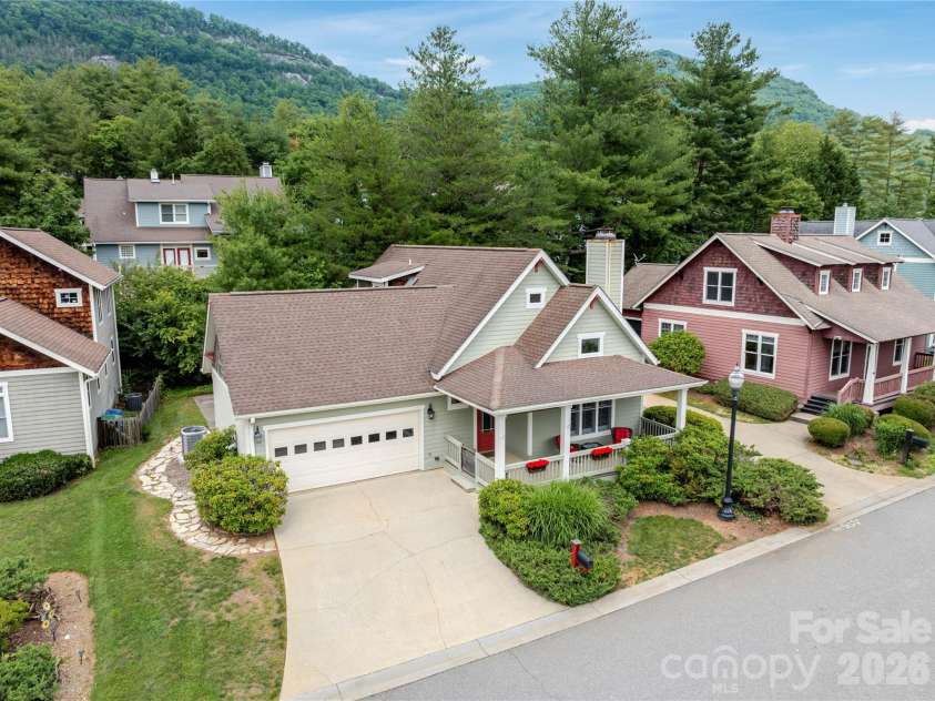 7 Veranda Trail, Asheville, NC 28803.  MLS# CAR4389928, YatesRealty ID 32518. 