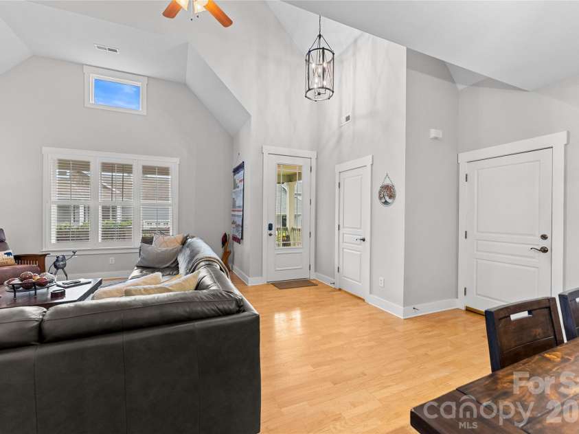 7 Veranda Trail, Asheville, NC 28803.  MLS# CAR4389928, YatesRealty ID 32518. 