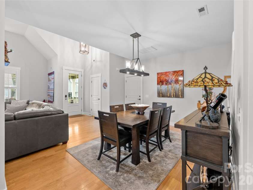 7 Veranda Trail, Asheville, NC 28803.  MLS# CAR4389928, YatesRealty ID 32518. 