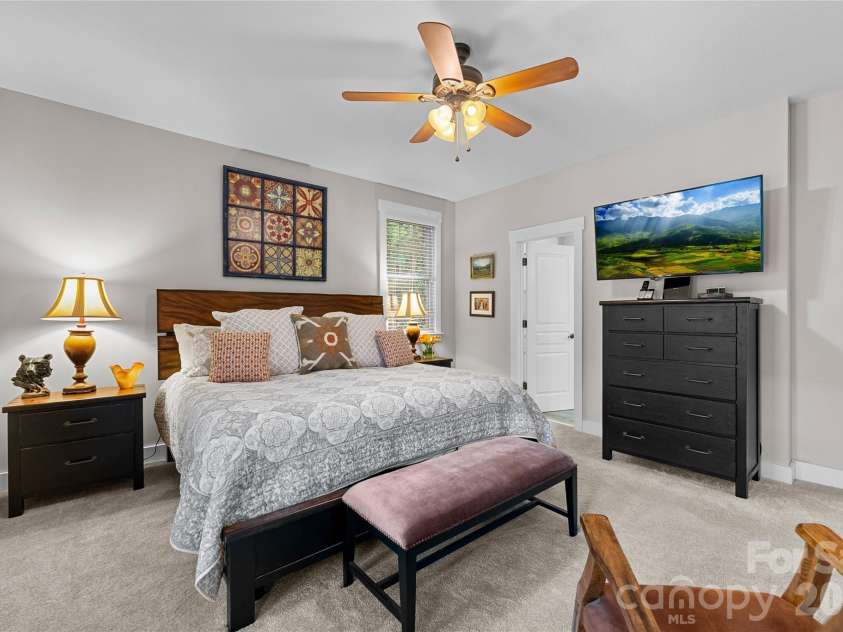 7 Veranda Trail, Asheville, NC 28803.  MLS# CAR4389928, YatesRealty ID 32518. 