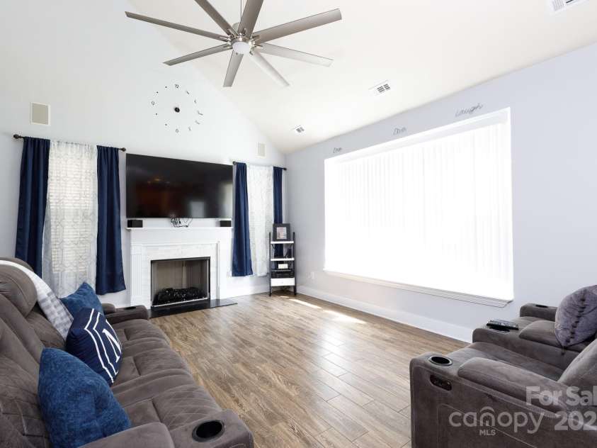 2480 Legacy Park Boulevard, Fort Mill, SC 29707.  MLS# CAR4291964, YatesRealty ID 32519. 