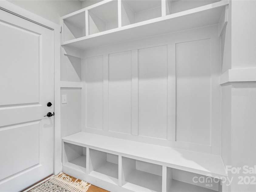 1509 Avalon Oaks Court, Dallas, NC 28034.  MLS# CAR4227011, YatesRealty ID 3252. 