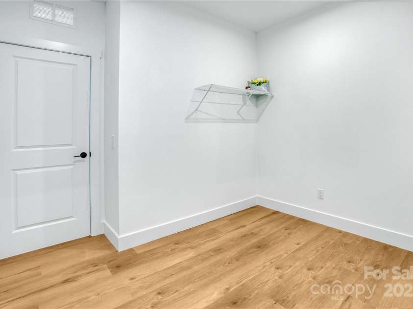 1509 Avalon Oaks Court, Dallas, NC 28034.  MLS# CAR4227011, YatesRealty ID 3252. 