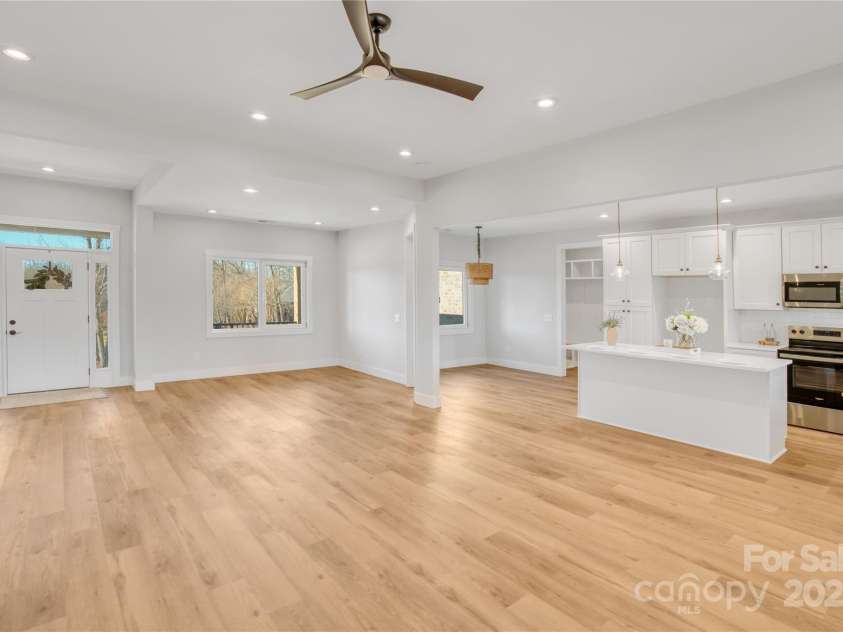 1509 Avalon Oaks Court, Dallas, NC 28034.  MLS# CAR4227011, YatesRealty ID 3252. 