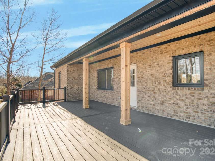 1509 Avalon Oaks Court, Dallas, NC 28034.  MLS# CAR4227011, YatesRealty ID 3252. 