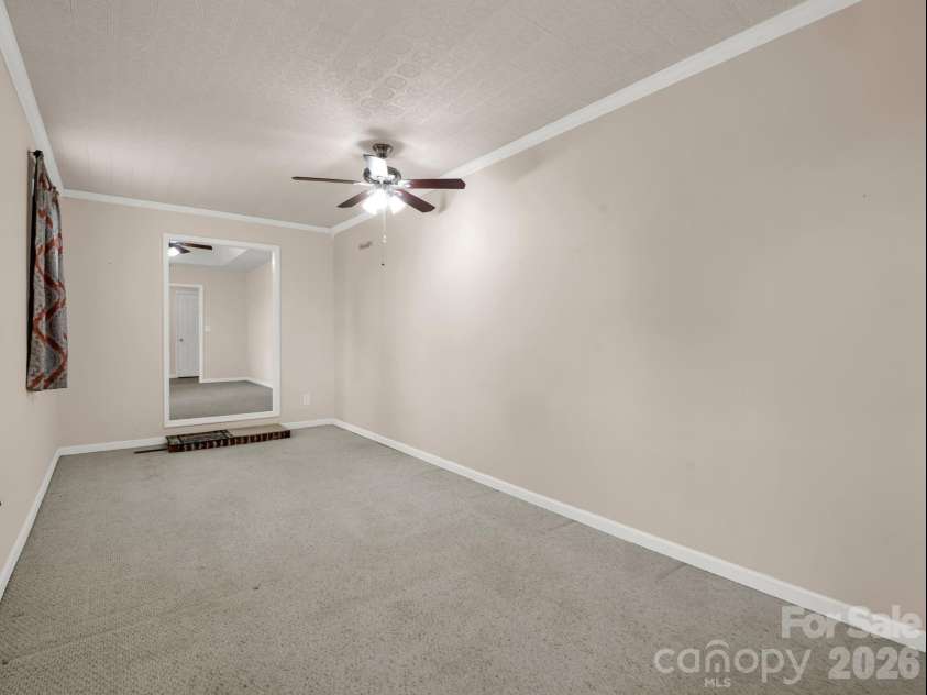 5573 Lennox Drive, Kings Mountain, NC 28086.  MLS# CAR4335001, YatesRealty ID 3252. 