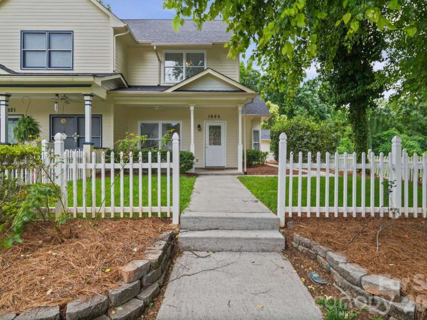 1625 Begonia Way, Rock Hill, SC 29732.  MLS# CAR4389196, YatesRealty ID 32520. 