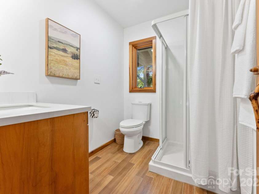 48 Black Oak Forest Road, Fairview, NC 28730.  MLS# CAR4275756, YatesRealty ID 32522. Full Bath on Main 