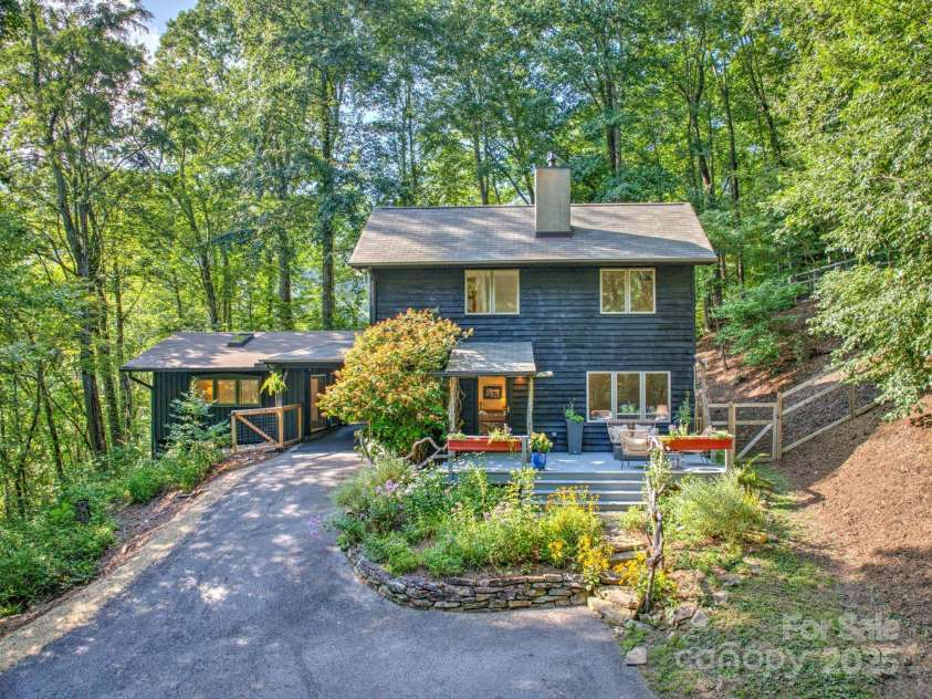 48 Black Oak Forest Road, Fairview, NC 28730.  MLS# CAR4275756, YatesRealty ID 32522. Lovely home nestled 3+ acres