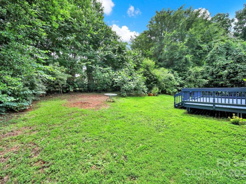 10807 Summitt Tree Court, Charlotte, NC 28277.  MLS# CAR4280212, YatesRealty ID 32523. 