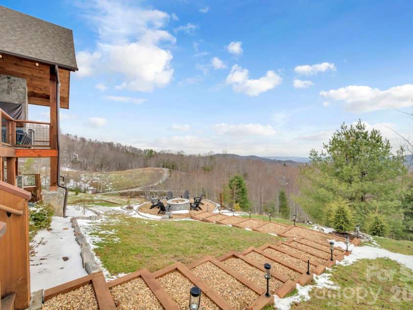 52 Great Sky Court, Banner Elk, NC 28604.  MLS# CAR4355771, YatesRealty ID 32524. 