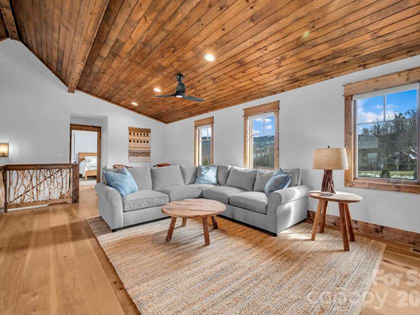 52 Great Sky Court, Banner Elk, NC 28604.  MLS# CAR4355771, YatesRealty ID 32524. 