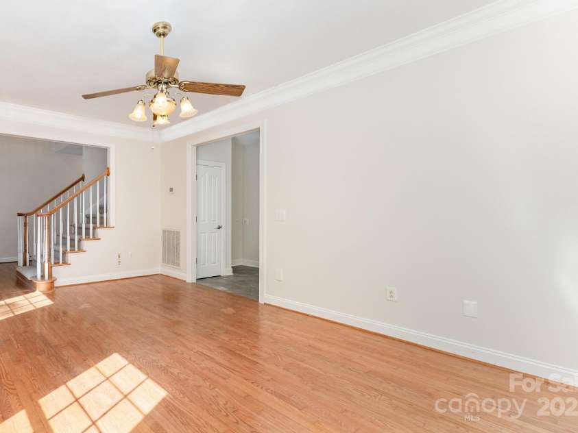 8300 Loma Linda Lane, Waxhaw, NC 28173.  MLS# CAR4286196, YatesRealty ID 32524. 