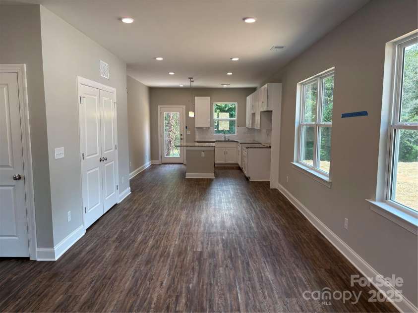 1005 Donohoe Road, Gastonia, NC 28052.  MLS# CAR4289299, YatesRealty ID 32525. 