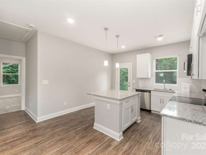 1005 Donohoe Road, Gastonia, NC 28052.  MLS# CAR4307783, YatesRealty ID 32525. 