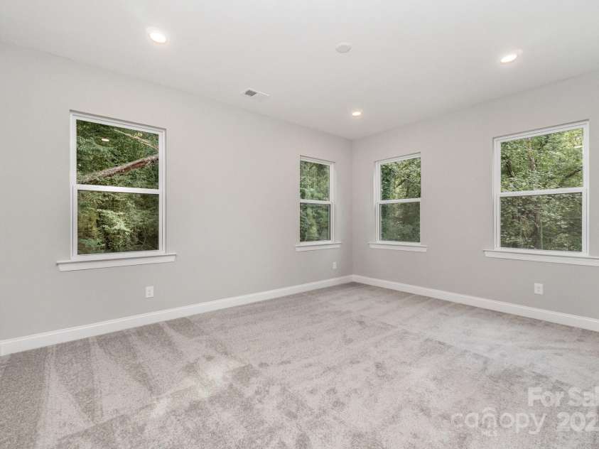 1005 Donohoe Road, Gastonia, NC 28052.  MLS# CAR4307783, YatesRealty ID 32525. 