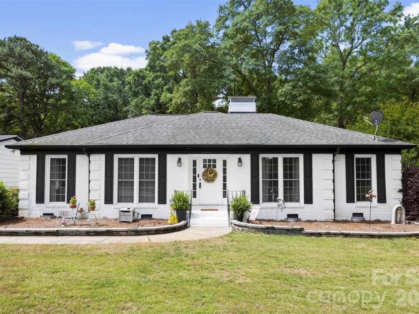 10919 Harrisburg Road, Fort Mill, SC 29707.  MLS# CAR4375751, YatesRealty ID 32526. 