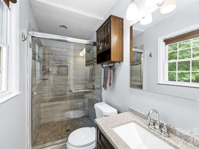 10919 Harrisburg Road, Fort Mill, SC 29707.  MLS# CAR4375751, YatesRealty ID 32526. Primary Bath