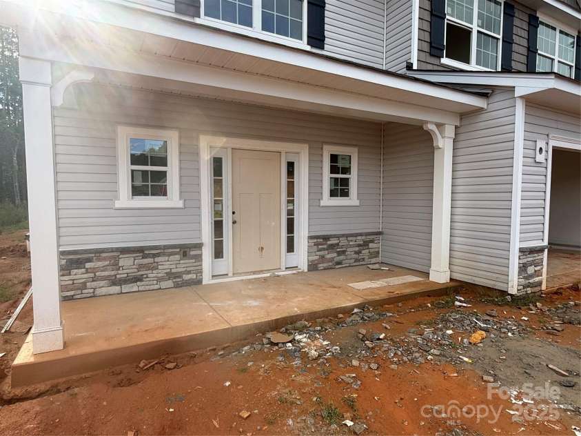 3945 Port Richmond Avenue, Gastonia, NC 28056.  MLS# CAR4292896, YatesRealty ID 32526. Covered Front Porch