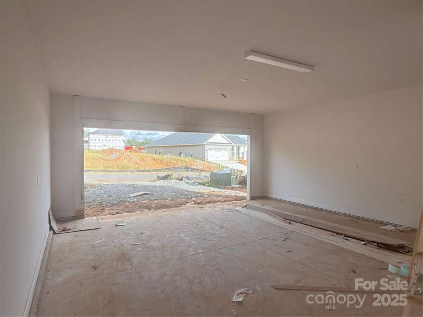 3945 Port Richmond Avenue, Gastonia, NC 28056.  MLS# CAR4292896, YatesRealty ID 32526. Finished Garage