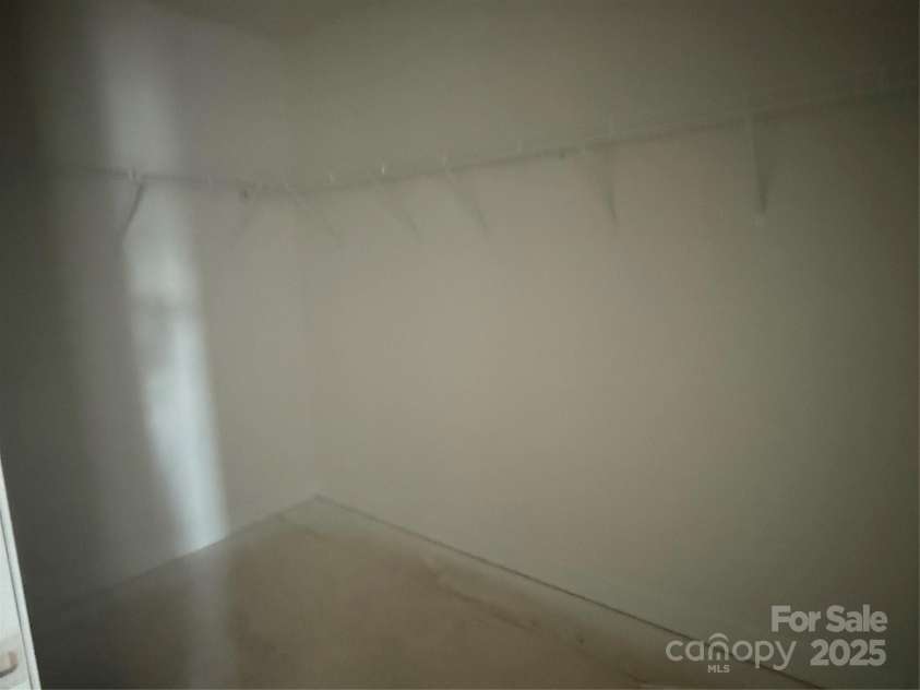 3945 Port Richmond Avenue, Gastonia, NC 28056.  MLS# CAR4292896, YatesRealty ID 32526. Primary Walk In Closet