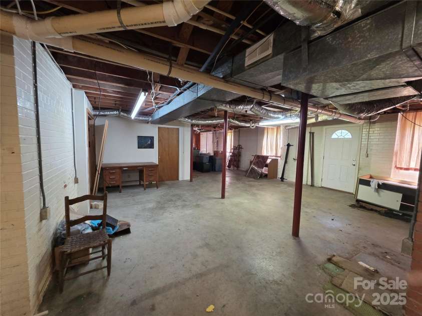 606 Dartmouth Drive, Gastonia, NC 28054.  MLS# CAR4277528, YatesRealty ID 32527. 